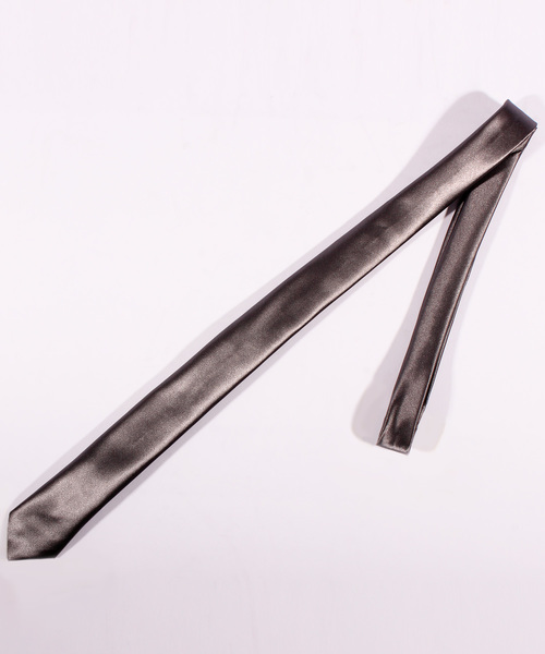 8(eight)(エイト)の「シンプル スリム 細ネクタイ(ネクタイ・メンズ・ホワイト/レッド/グリーン/パープル/ネイビー/シルバー/チャコールグレー/ターコイズブルー/ブルー/ブラック/ワイン/オリーブ/ピンク/イエロー/マスタード・FREE)」の3枚目の写真