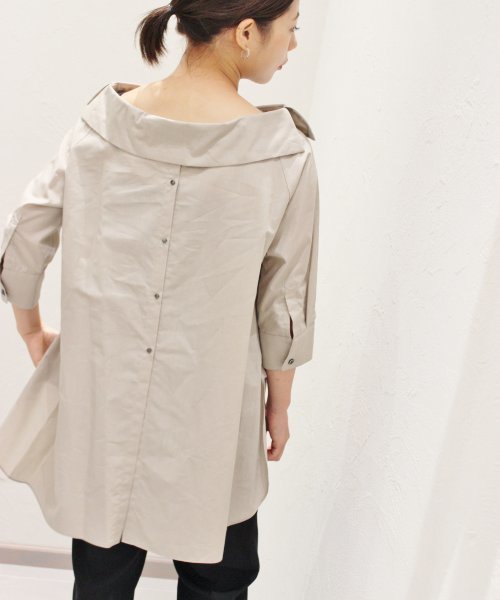 plage（プラージュ）の「サイドカラーボートネックブラウス