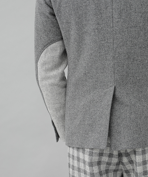 koe×THOM BROWNE（コエトムブラウン）の「[KOE×THOM BROWNE] MENS SPORTCOAT（テーラードジャケット・メンズ・ダークグレー・SMALL/MEDIUM/LARGE）」の12枚目の写真