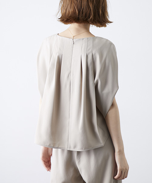 STUDIOUS（ステュディオス）の「【STUDIOUS】ピーチスリットブラウス（シャツ/ブラウス・レディース・バーガンディー/ベージュ/ネイビー・FREE）」の13枚目の写真