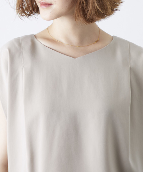 STUDIOUS（ステュディオス）の「【STUDIOUS】ピーチスリットブラウス（シャツ/ブラウス・レディース・バーガンディー/ベージュ/ネイビー・FREE）」の14枚目の写真