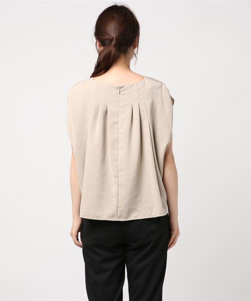 STUDIOUS（ステュディオス）の「【STUDIOUS】ピーチスリットブラウス（シャツ/ブラウス・レディース・バーガンディー/ベージュ/ネイビー・FREE）」の5枚目の写真