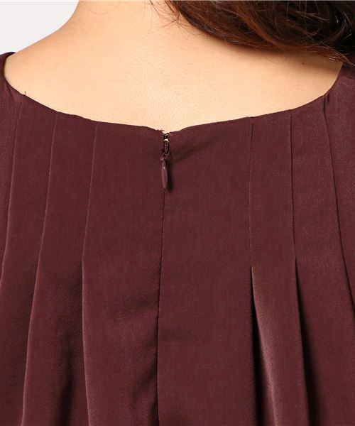 STUDIOUS（ステュディオス）の「【STUDIOUS】ピーチスリットブラウス（シャツ/ブラウス・レディース・バーガンディー/ベージュ/ネイビー・FREE）」の4枚目の写真