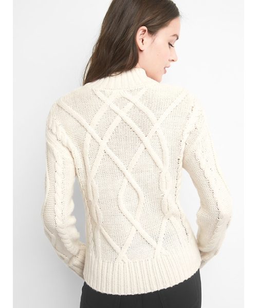 GAP（ギャップ）の「ケーブルニット モックネックセーター（ニット/セーター・レディース・ライトグレー/ブラック/サーモンピンク/オフホワイト・XS/S/M/L/XXS）」の8枚目の写真