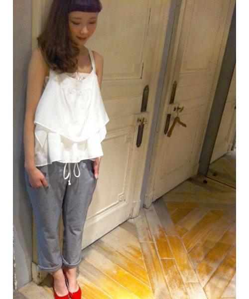 alcali（アルカリ）の「avie /  オールインワン　＜別注＞（サロペット/オーバーオール・レディース・ホワイト/ネイビー・FREE）」の5枚目の写真