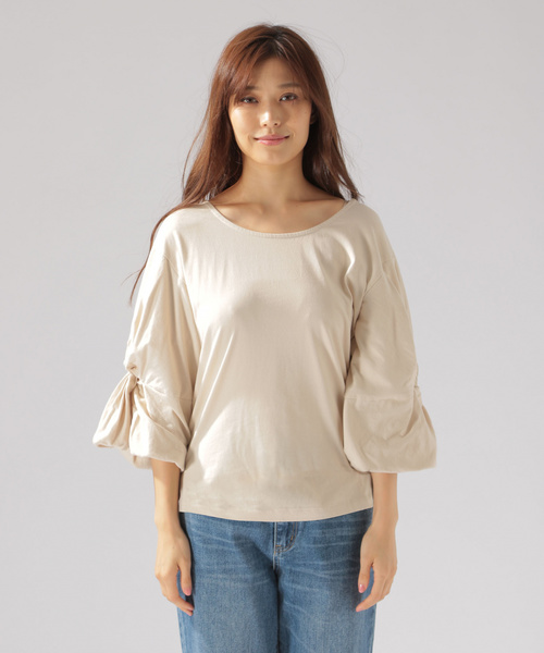 BAYFLOW（ベイフロー）の「ソデボリュームツイストプルオーバー（Tシャツ/カットソー・レディース・ブラック/ベージュ・SMALL/MEDIUM）」の6枚目の写真