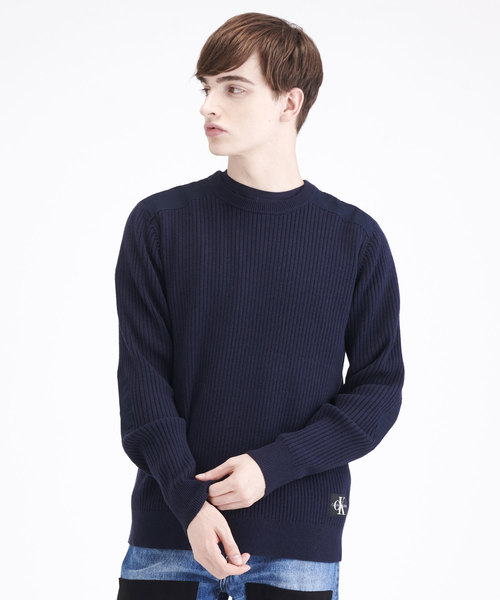 Calvin Klein Jeans(カルヴァンクラインジーンズ)の「ショルダー パッチ ニット(ニット/セーター・メンズ・ネイビー/オリーブ・S/M/L/XL)」の2枚目の写真