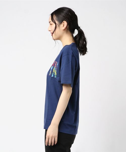 ARCHIVER(アーカイバ)の「【Bl】ボタニカルプリントロゴTシャツ 半袖(Tシャツ/カットソー・レディース・ネイビー/グレー/マルチ/ブラック/ホワイト・MEDIUM/LARGE)」の6枚目の写真