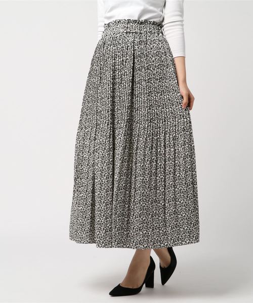 archives（アルシーヴ）の「小花消しプリーツスカート（スカート・レディース・ベージュ/ブラック/オフホワイト・MEDIUM）」の13枚目の写真