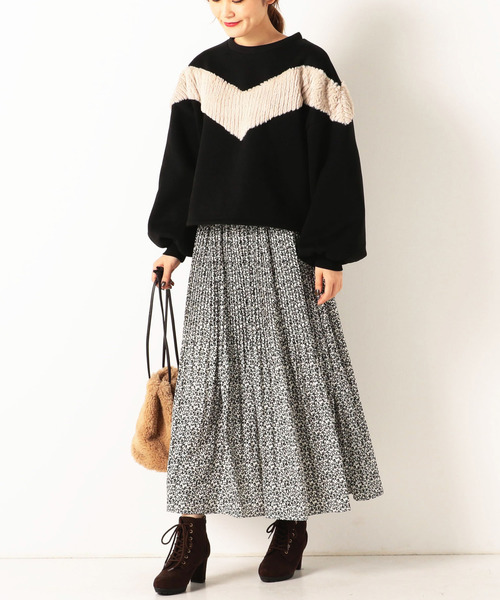 archives（アルシーヴ）の「小花消しプリーツスカート（スカート・レディース・ベージュ/ブラック/オフホワイト・MEDIUM）」の10枚目の写真