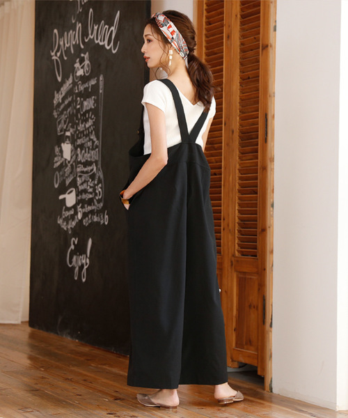 titivate(ティティベイト)の「シンプルワイドパンツオールインワン(つなぎ/オールインワン・レディース・ブラック/ネイビー/ライトベージュ・S/M/L)」の13枚目の写真