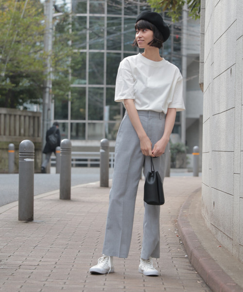 LAKOLE（ラコレ）の「ミニミニ巾着バッグ / LAKOLE（ハンドバッグ・レディース・ブラック/ブラウン/その他1・FREE）」の5枚目の写真