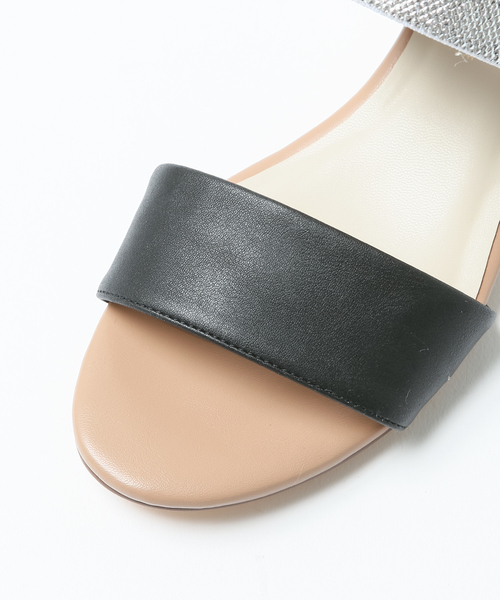 PICHE ABAHOUSE（ピシェ アバハウス）の「【WEB別注】ダブルストラップサンダル（サンダル・レディース・ホワイト/ブラック/キャメル/ライトブルー・35/36/37/38/39）」の16枚目の写真