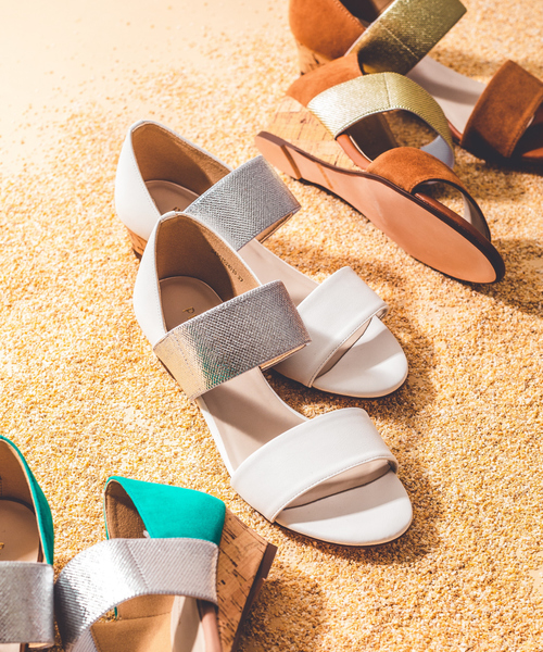 PICHE ABAHOUSE（ピシェ アバハウス）の「【WEB別注】ダブルストラップサンダル（サンダル・レディース・ホワイト/ブラック/キャメル/ライトブルー・35/36/37/38/39）」の6枚目の写真