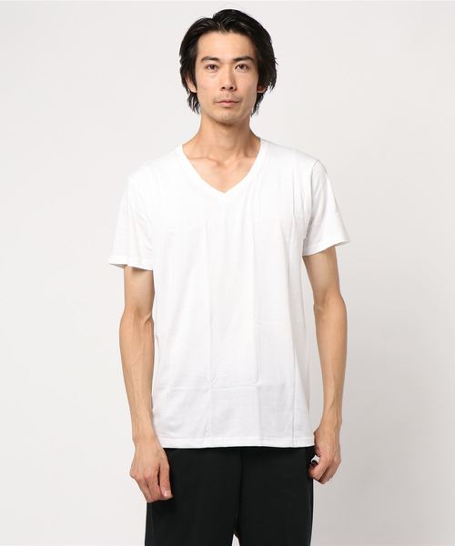 FRUIT OF THE LOOM(フルーツオブザルーム)の「FRUIT OF THE LOOM 30/綿100%半袖V首2P(Tシャツ/カットソー・メンズ・ホワイト/ブラック/グレー・M/L/XL)」の4枚目の写真