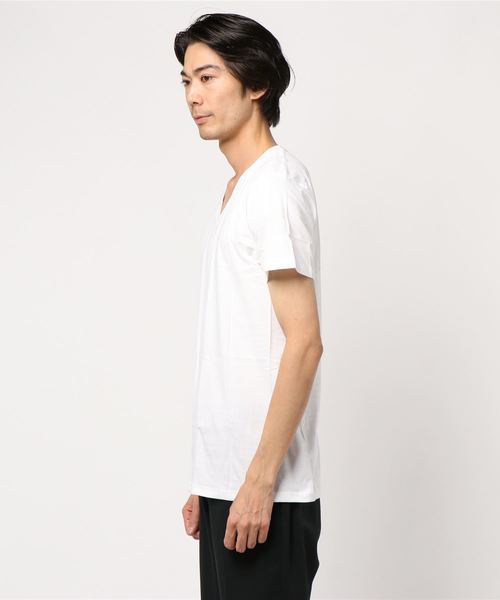 FRUIT OF THE LOOM(フルーツオブザルーム)の「FRUIT OF THE LOOM 30/綿100%半袖V首2P(Tシャツ/カットソー・メンズ・ホワイト/ブラック/グレー・M/L/XL)」の5枚目の写真