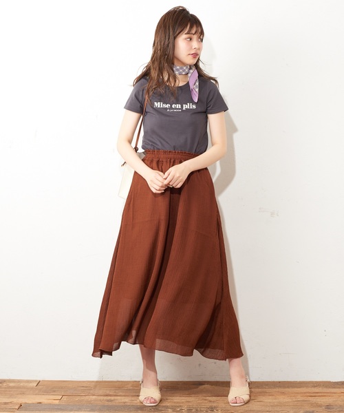 natural couture（ナチュラルクチュール）の「刺繍ロゴチビTシャツ（Tシャツ/カットソー・レディース・オフホワイト/イエロー/ボルドー/スミクロ・FREE）」の15枚目の写真