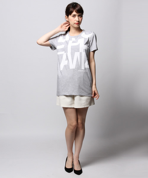 JOSEPH(ジョセフ)の「GRAPHIC TEE Tシャツ(Tシャツ/カットソー・レディース・ホワイト系/ライトグレー系・MEDIUM/SMALL)」の9枚目の写真