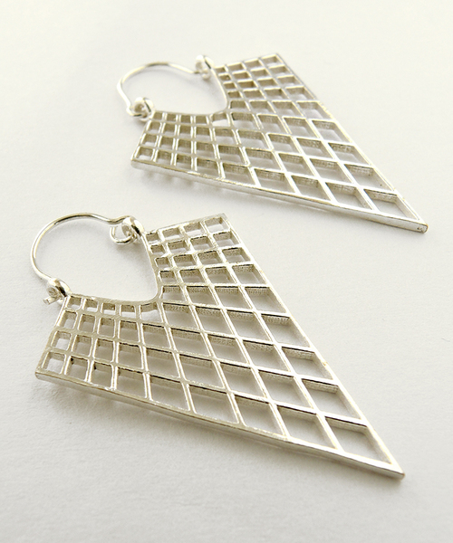 TONE SELECT GOODS(トーンセレクトグッズ)の「【Brass ACC】Brassデザインピアス(OG)(ピアス(両耳用)・レディース・シルバー系その他/シルバー系その他2/シルバー系その他3/シルバー系その他4/ゴールド系その他/ゴールド系その他2/ゴールド系その他3/ゴールド系その他4/ゴールド系その他5・FREE)」の3枚目の写真