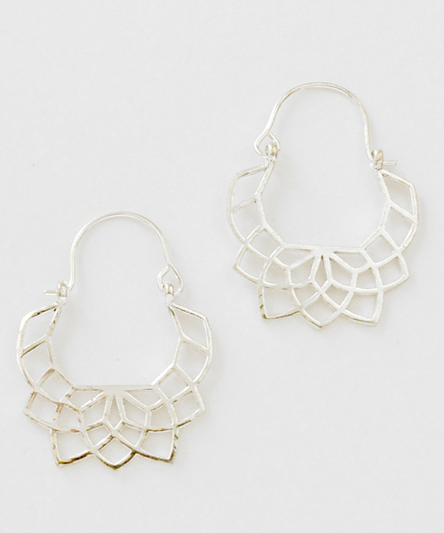 TONE SELECT GOODS(トーンセレクトグッズ)の「【Brass ACC】Brassデザインピアス(OG)(ピアス(両耳用)・レディース・シルバー系その他/シルバー系その他2/シルバー系その他3/シルバー系その他4/ゴールド系その他/ゴールド系その他2/ゴールド系その他3/ゴールド系その他4/ゴールド系その他5・FREE)」の17枚目の写真