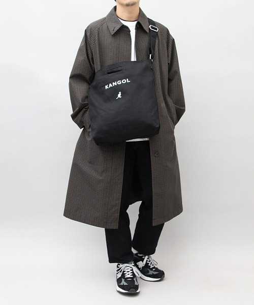 KANGOL（カンゴール）の「16オンス ロゴプリント 厚手 キャンバスショルダーバッグ（ショルダーバッグ・メンズ・ホワイト/ホワイト系その他/ブラック系その他/ホワイト系その他2/ホワイト系その他3/ブラック系その他2/ブラック系その他3/ホワイト系その他4/ブラック系その他5/ホワイト系その他5/ブラック・FREE）」の14枚目の写真