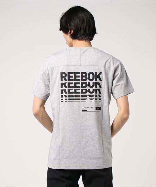 Reebok(リーボック)の「スピードウィック ムーブ Tシャツ / Speedwick Move Tee(Tシャツ/カットソー・メンズ・グレー/ブラック/ライトブルー・LARGE/X-LARGE/XX-LARGE/X-SMALL/MEDIUM/XXX-LARGE/SMALL)」の5枚目の写真