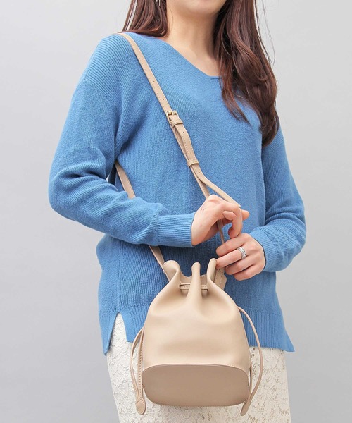 A.M.S.(エーエムエス)の「【A.M.S./エーエムエス】 PUレザー 巾着バッグ / ショルダーバッグ(ショルダーバッグ・レディース・ブラック/ベージュ/キャメル・FREE)」の5枚目の写真