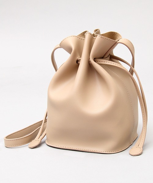 A.M.S.(エーエムエス)の「【A.M.S./エーエムエス】 PUレザー 巾着バッグ / ショルダーバッグ(ショルダーバッグ・レディース・ブラック/ベージュ/キャメル・FREE)」の8枚目の写真