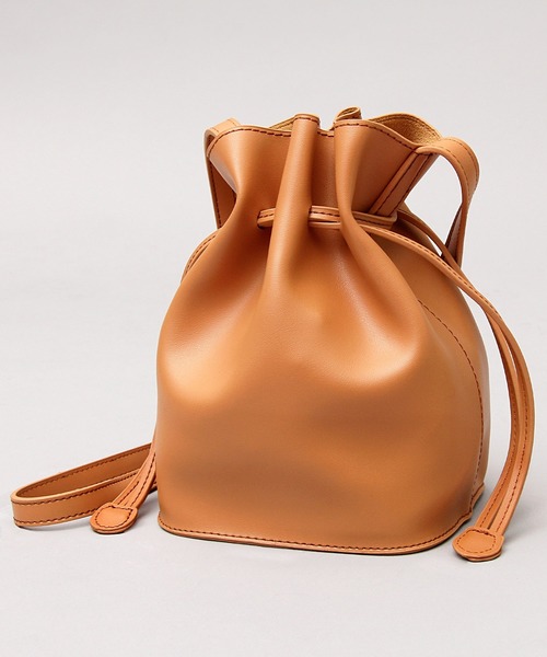 A.M.S.(エーエムエス)の「【A.M.S./エーエムエス】 PUレザー 巾着バッグ / ショルダーバッグ(ショルダーバッグ・レディース・ブラック/ベージュ/キャメル・FREE)」の9枚目の写真