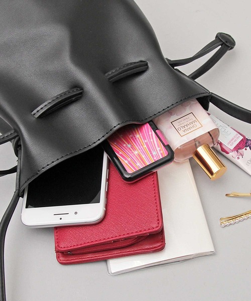 A.M.S.(エーエムエス)の「【A.M.S./エーエムエス】 PUレザー 巾着バッグ / ショルダーバッグ(ショルダーバッグ・レディース・ブラック/ベージュ/キャメル・FREE)」の16枚目の写真