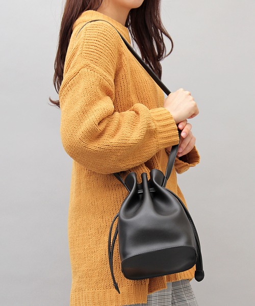 A.M.S.(エーエムエス)の「【A.M.S./エーエムエス】 PUレザー 巾着バッグ / ショルダーバッグ(ショルダーバッグ・レディース・ブラック/ベージュ/キャメル・FREE)」の19枚目の写真