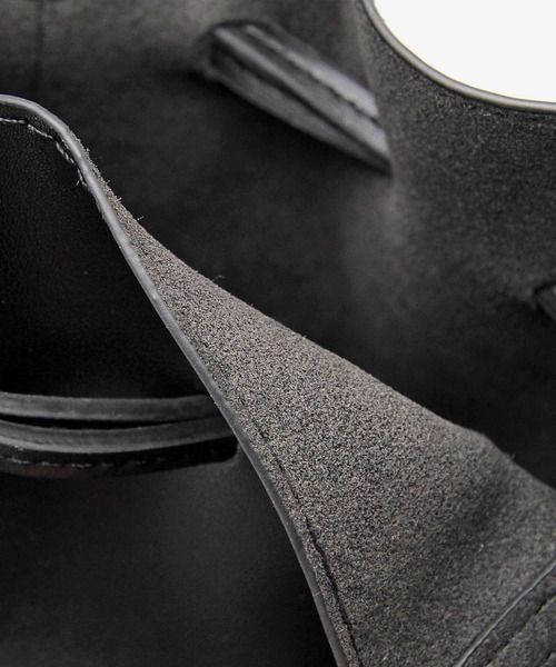 A.M.S.(エーエムエス)の「【A.M.S./エーエムエス】 PUレザー 巾着バッグ / ショルダーバッグ(ショルダーバッグ・レディース・ブラック/ベージュ/キャメル・FREE)」の14枚目の写真