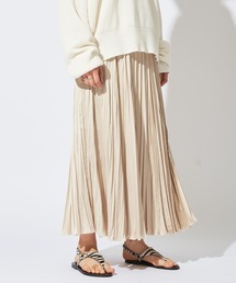 Whim Gazette�i�E�B���K�[�b�g�j�́u�����N���v���[�c�X�J�[�g�i�X�J�[�g�j�v