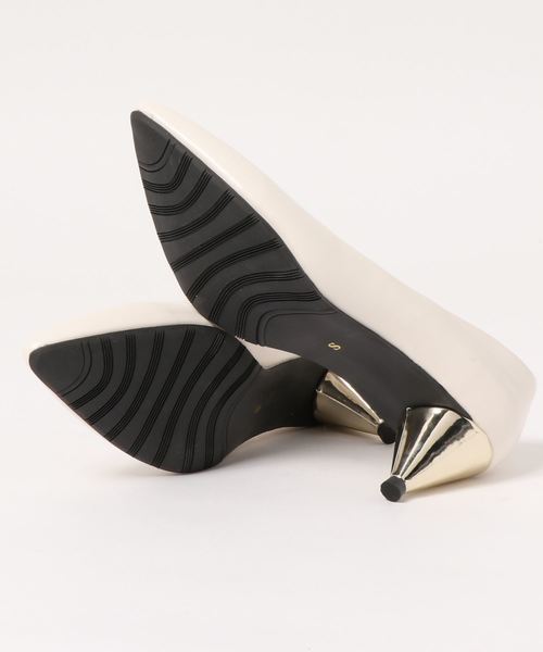 KOBE LETTUCE（コウベレタス）の「トライアングルヒールパンプス（パンプス・レディース・ブラック/イエロー/アイボリー/グレイッシュベージュ・LL/S/M/L）」の5枚目の写真