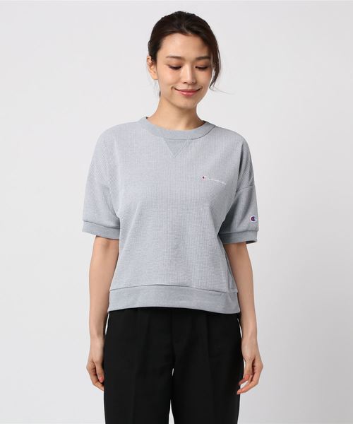 Champion（チャンピオン）の「【別注】チャンピオン SHORT SLEEVE SWEATSHIRT 限定コラボ（Tシャツ/カットソー・レディース・ネイビー/グレー/ホワイト・M/L/S/XL）」の3枚目の写真