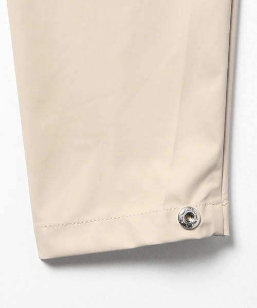 BEAMS LIGHTS Men's(ビームスライツ メンズ)の「RAINS / ロングレインコート(モッズコート・メンズ・ホワイト/ブラック/ワイン/ダークグリーン/ネイビー/ベージュ・X-SMALL/SMALL)」の19枚目の写真