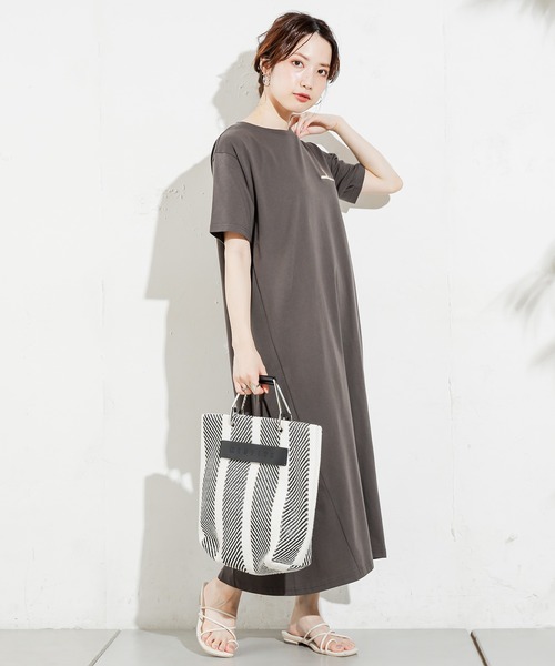 natural couture（ナチュラルクチュール）の「HOMEミニガール刺繍Tワンピ（ワンピース・レディース・オフホワイト/ラベンダー/ナチュラル/スミクロ・FREE）」の19枚目の写真