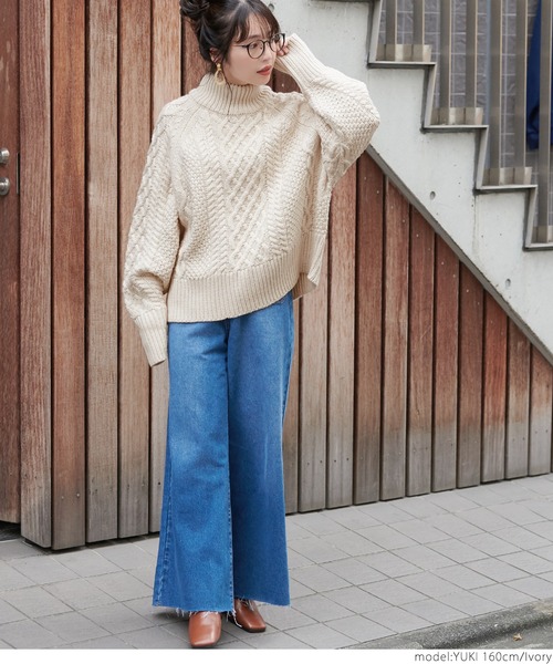 coca（coca）（コカ）の「ドルマンスリーブケーブルニットトップス（ニット/セーター・レディース・アイボリー・ONE SIZE）」の11枚目の写真