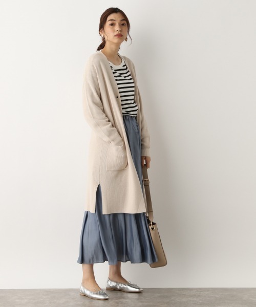 GLOBAL WORK（グローバルワーク）の「シャイニーセミフレアスカート/892314（スカート・レディース・ボルドー/セージグリーン/ライトブルー/ライトベージュ・MEDIUM/LARGE）」の16枚目の写真