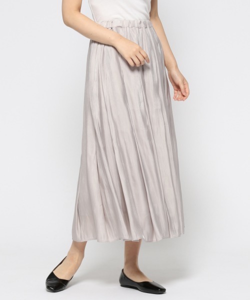 GLOBAL WORK（グローバルワーク）の「シャイニーセミフレアスカート/892314（スカート・レディース・ボルドー/セージグリーン/ライトブルー/ライトベージュ・MEDIUM/LARGE）」の5枚目の写真