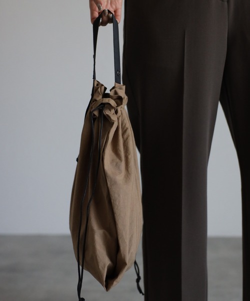 GUSCIO(グッシオ)の「【グッシオベーシック】巾着バッグ エコバッグ マルシェバッグ コンビニバッグ(エコバッグ/サブバッグ・レディース・ブラック/ベージュ/ピンク/ブルー/グリーン/マスタード・FREE)」の22枚目の写真