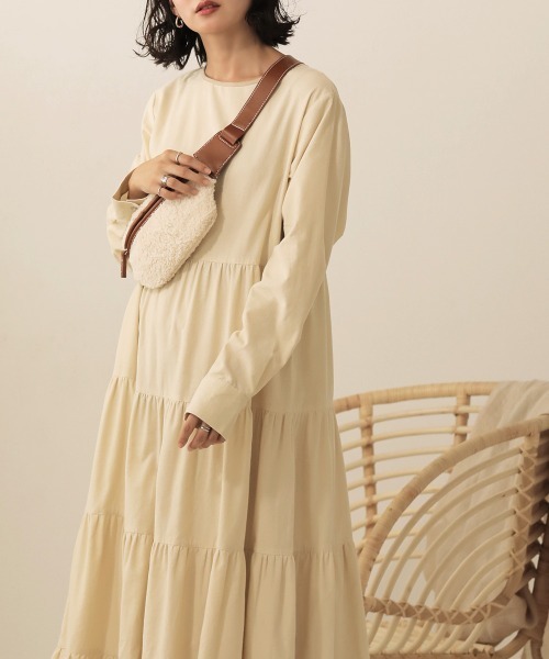 Bab（バブ）の「【WEB限定】前後2WAYコーデュロイティアードロングワンピース（ワンピース・レディース・アイボリー/グレー系その他/キャメル・38）」の5枚目の写真