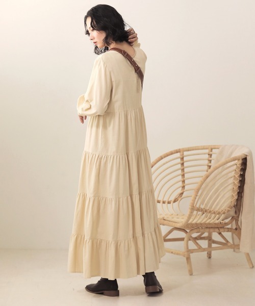 Bab（バブ）の「【WEB限定】前後2WAYコーデュロイティアードロングワンピース（ワンピース・レディース・アイボリー/グレー系その他/キャメル・38）」の8枚目の写真