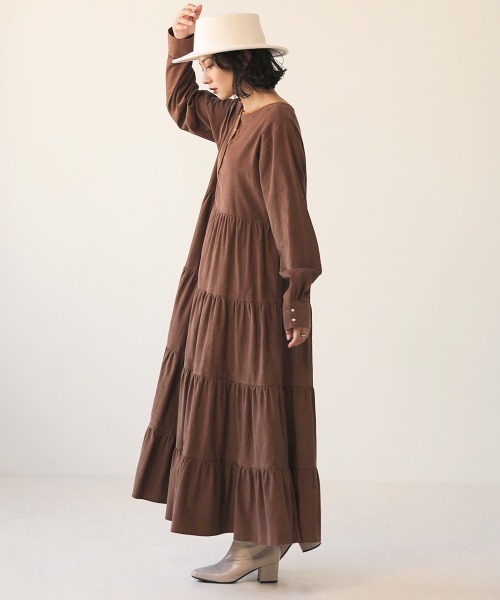 Bab（バブ）の「【WEB限定】前後2WAYコーデュロイティアードロングワンピース（ワンピース・レディース・アイボリー/グレー系その他/キャメル・38）」の14枚目の写真