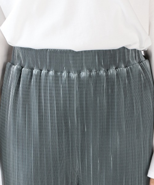 LOWRYS FARM(ローリーズファーム)の「selfcutシャイニープリーツパンツ2 925448(その他パンツ・レディース・チャコールグレー/ブラウン/ブルー/アイボリー・FREE)」の9枚目の写真