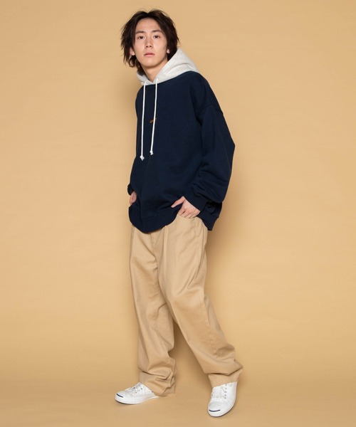 WEGO（ウィゴー）の「WEGO/ヘビーウエイト 刺繍ロゴビッグシルエットスウェットパーカー（パーカー・メンズ・ダークグリーン/ネイビー/オフホワイト・MEDIUM/LARGE）」の11枚目の写真