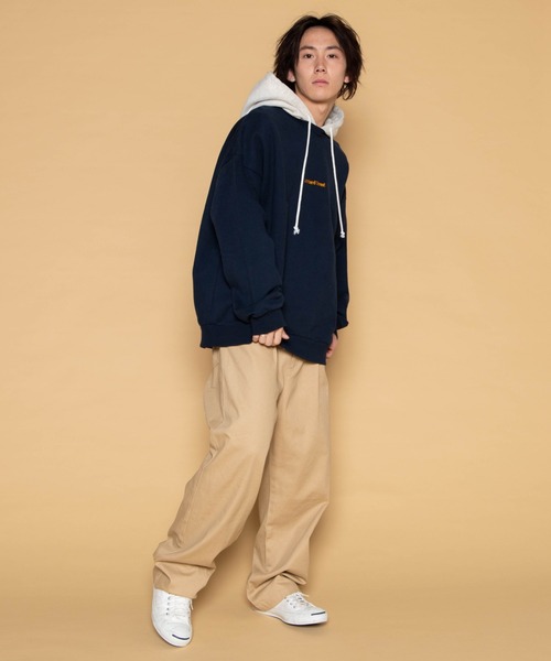 WEGO（ウィゴー）の「WEGO/ヘビーウエイト 刺繍ロゴビッグシルエットスウェットパーカー（パーカー・メンズ・ダークグリーン/ネイビー/オフホワイト・MEDIUM/LARGE）」の13枚目の写真