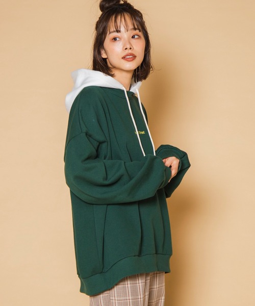 WEGO（ウィゴー）の「WEGO/ヘビーウエイト 刺繍ロゴビッグシルエットスウェットパーカー（パーカー・メンズ・ダークグリーン/ネイビー/オフホワイト・MEDIUM/LARGE）」の21枚目の写真