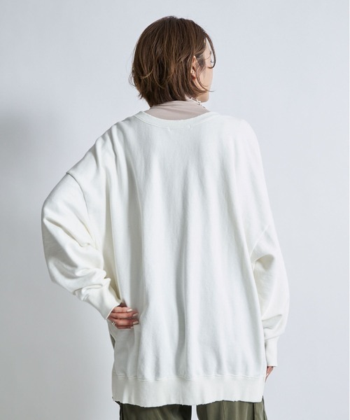 DouDou(ドゥドゥ)の「オゾン加工ダメージスウェット(スウェット・レディース・オフホワイト/チャコールグレー/ライトグレー・FREE)」の14枚目の写真