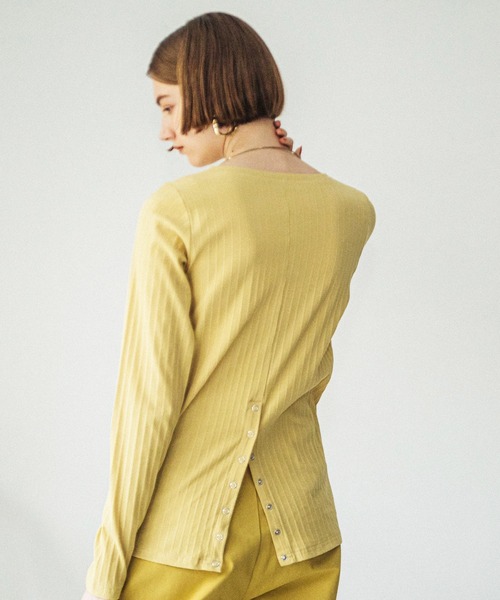 ACCL（エーシーシーエル）の「バックスリットリブトップス（Tシャツ/カットソー・レディース・ホワイト/カーキ/マスタード・FREE）」の21枚目の写真